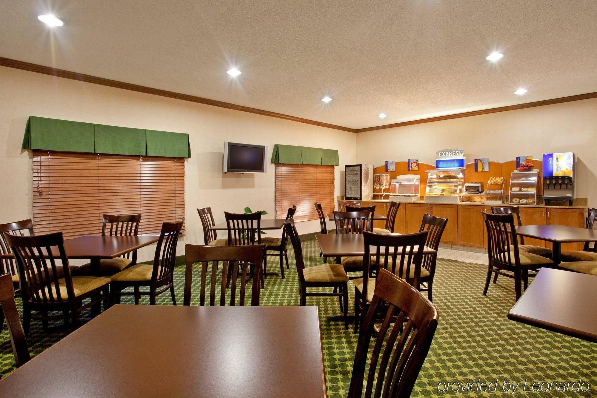 Baymont By Wyndham Merrillville Restoran foto